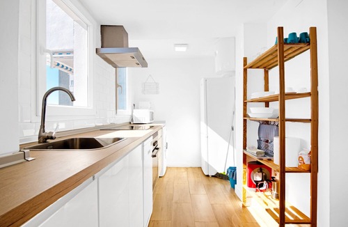El Puig de Santa Maria Apartment | Apartment 'Playa Puig' with Shared Pool, Wi-Fi and Air Conditioning