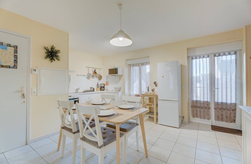 Saint-Benoit-des-Ondes Apartment | Apartment 'Grain De Vanille' with Private Terrace and Wi-Fi