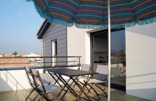 Saint-Gilles-Croix-de-Vie Apartment | Apartment Les Epinettes by Interhome