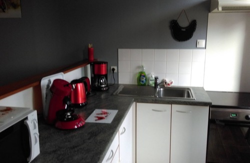 Saint-Valery-sur-Somme Apartment | Apartment with parking in the medieval city, 100 m from the quay, shops.
