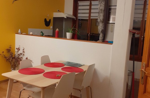 Saint-Valery-sur-Somme Apartment | Apartment with parking in the medieval city, 100 m from the quay, shops.