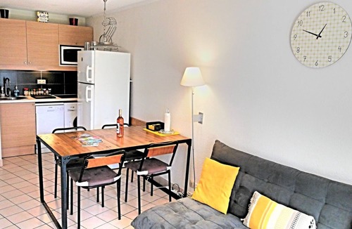 Bourgenay Apartment | Apartment near port
