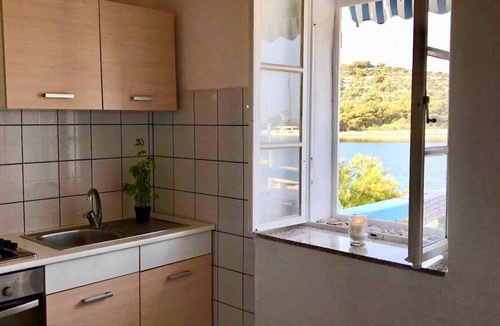 Kaprije Apartment | Apartment Denis (77151-A2) - Kaprije - island Kaprije