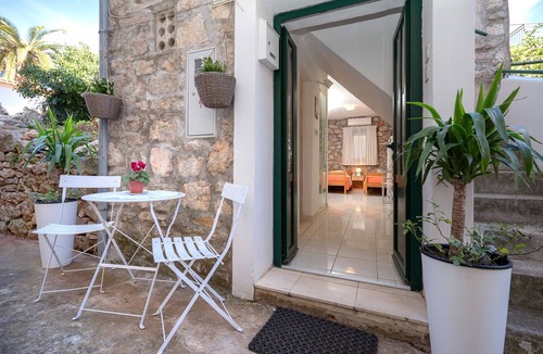Stari Grad Apartment | Apartments Lotti (63411-A1) - Stari Grad - island Hvar