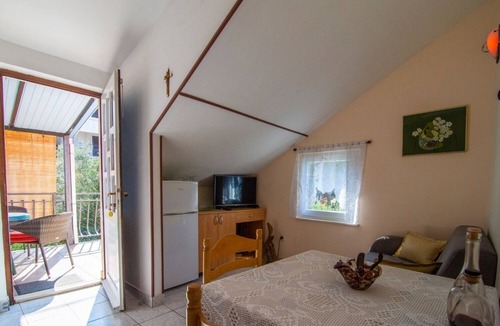 Stomorska Apartment | Apartments Mari (102711-A2) - Stomorska - island Solta