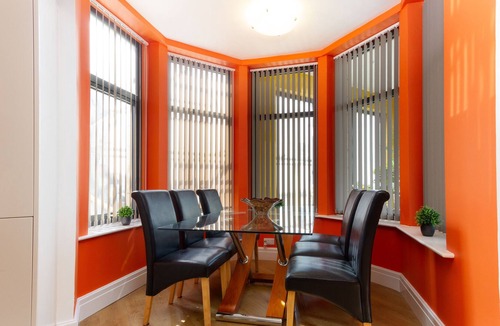 North Shore Apartment | Apartment 001 - Sunset