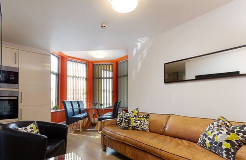 North Shore Apartment | Apartment 001 - Sunset