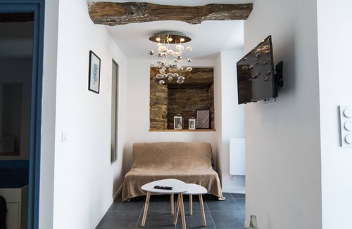 Lannion Apartment | Apartment 03 Marine theme
