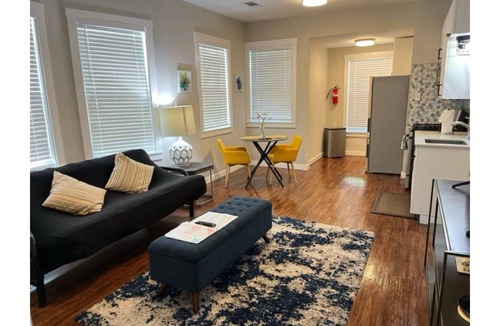 Mahncke Park Apartment | Apartment ∙ 1 bedroom ∙ 4 guests