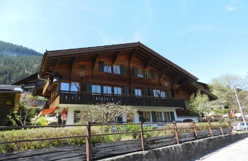 Zweisimmen Apartment | Apartment ∙ 1 bedroom ∙ 4 guests