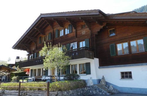 Zweisimmen Apartment | Apartment ∙ 1 bedroom ∙ 4 guests