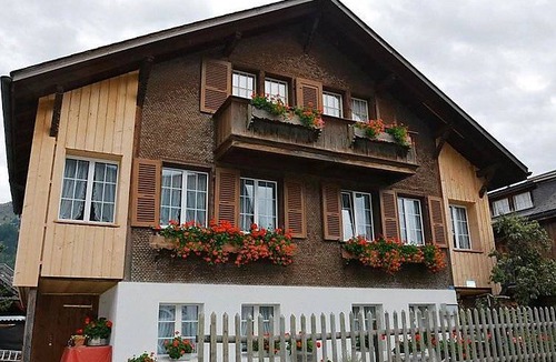 Zweisimmen Apartment | Apartment ∙ 1 bedroom ∙ 4 guests