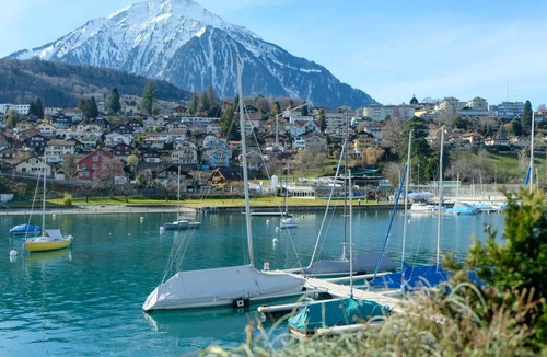 Spiez Apartment | Apartment ∙ 1 bedroom ∙ 2 guests
