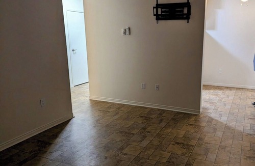 Aylmer Apartment | Apartment 1