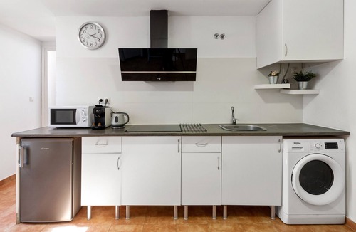 Catarroja Apartment | Apartment '1 Dormitorio Terraza' with Private Terrace, Wi-Fi and Air Conditioning
