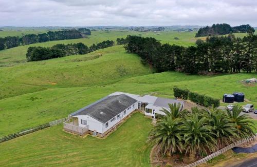 Awhitu Apartment | Apartment 1