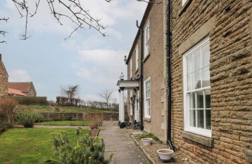 Briggswath Apartment | Apartment 1 Sneaton Hall