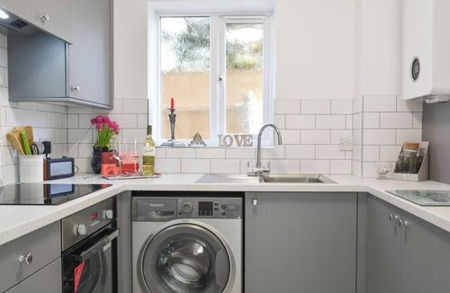 Poole Cottage | Apartment 1 - UK42622