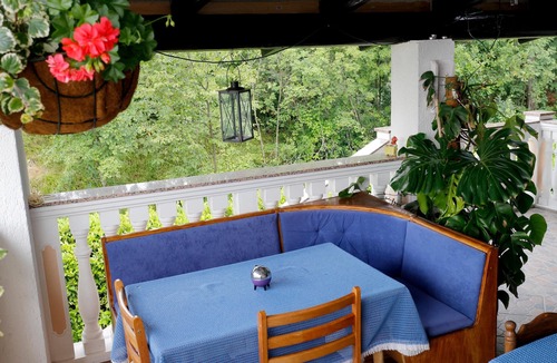 Sarsoni Apartment | Apartment 1, vacation apartment near Opatija/Rijeka from private owner, in Viskovo, in a quiet location