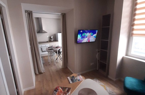Bourg-Saint-Andeol Apartment | Apartment 100 refurbished ! 07/2019 ! 35 M2 (3 beds)