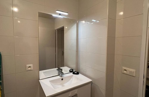 Villeparisis Apartment | Apartment 10 min from Roissy CDG