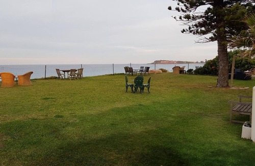 Narrabeen Apartment | Apartment 10 - The Coachhouse