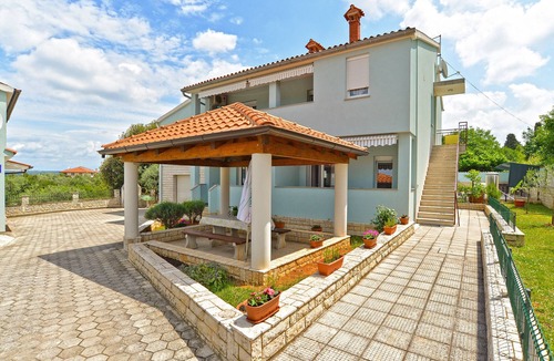 Pula Apartment | Apartment 100/191 (Istria - Stinjan), 1000m from the beach
