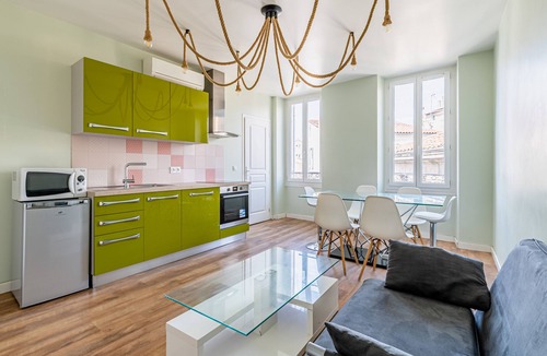 Notre-Dame du Mont Apartment | Apartment 100m from Cours Julien in Marseille