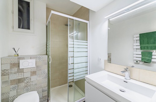 Notre-Dame du Mont Apartment | Apartment 100m from Cours Julien in Marseille