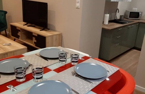 Bourg-Saint-Andeol Apartment | Apartment 101 refurbished ! 07/2019 ! 45 M2 (sleeps 4)