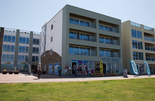 Westleigh Apartment | Apartment 11 - Latitude 51