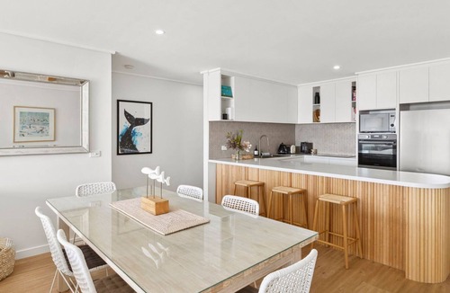 Lorne Apartment | Apartment 12 Pacific Apartments