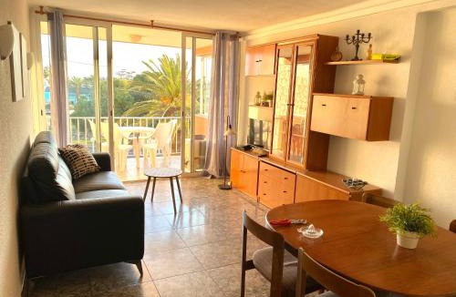 La Pineda Apartment | Apartment 13199, Next to the beach in the sun, building DMS-2