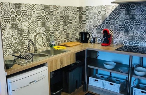 Mirepoix Apartment | Apartment 15 meters from the city center of Medieval Mirepoix .Sleeps 4