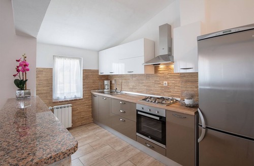 Sajini Apartment | Apartment 1816/21517 (Istria - Barban), 8000m from the beach