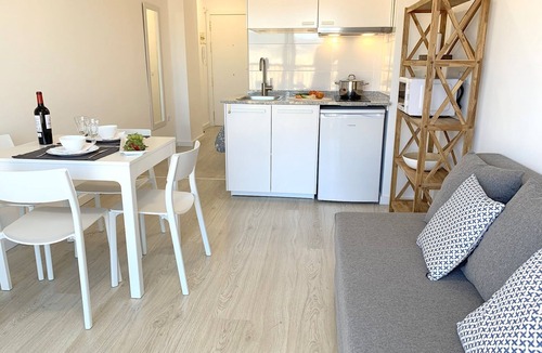Empuriabrava Apartment | Apartment 1st Line Beach-WIFI-A/A