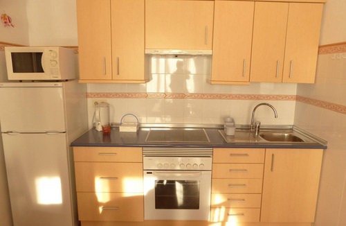 Ibero Cottage | Apartment (2+1 pax) next to the river, with pool and 10 minutes from Pamplona