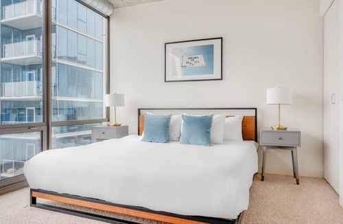 The Loop Apartment | Apartment ∙ 2 bedrooms ∙ 5 guests