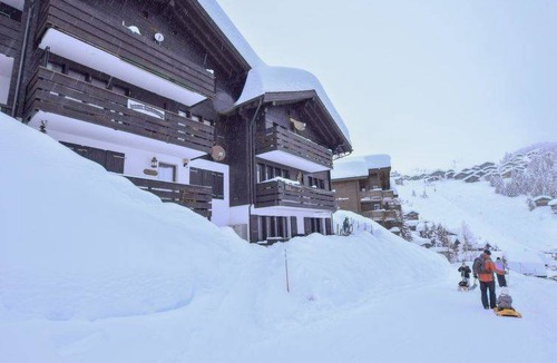 Bettmeralp Apartment | Apartment ∙ 2 bedrooms ∙ 5 guests