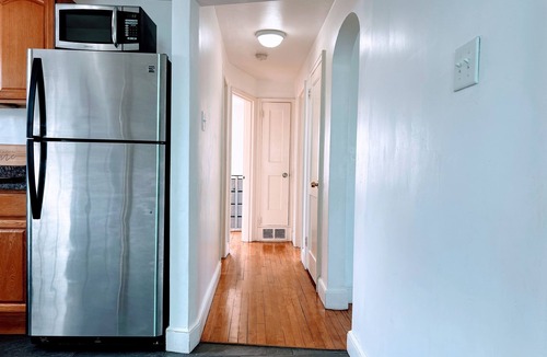 West Street - River Street Apartment | Apartment 2 Bedrooms Deck Yard