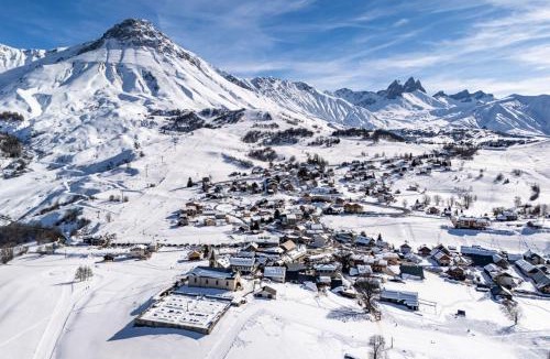 Albiez-le-Vieux Apartment | Apartment 2 BR Near Slopes View