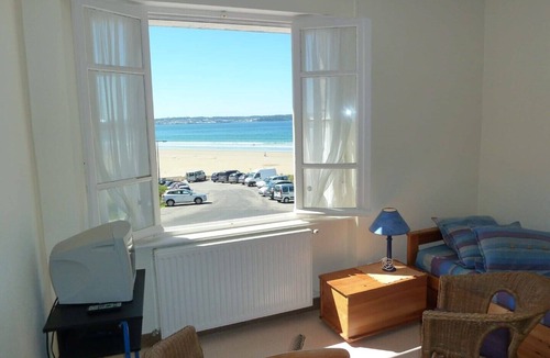 Plonevez-Porzay Apartment | - Apartment 2 -