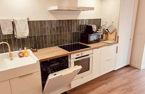 Port-Vendres Apartment | Apartment 2 steps from the port, shops and market. Ideal for families