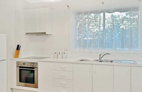 Blackburn Apartment | Apartment 2 Vine Str Blackburn