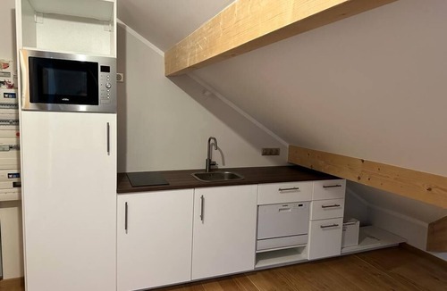 Conjux Apartment | Apartment 20 m from the beach, lake view, direct access