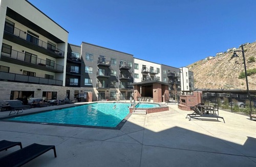 North Salt Lake Apartment | Apartment 2109 · Luxury style 1 bed 1 bath apartment