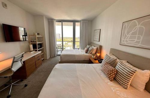 Hallandale Beach Apartment | Apartment 2b/1b BeachWalk Resort