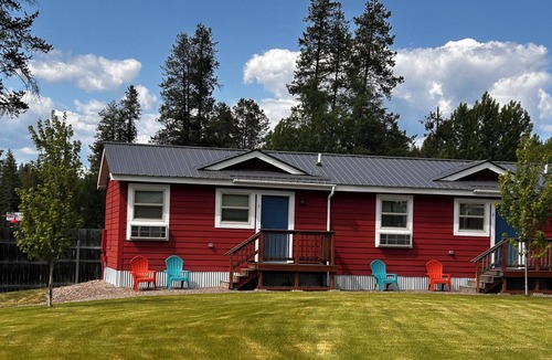Coram Apartment | Apartment #3 | 10 Min to Glacier Park Entrance, Minutes to Glacier Park!