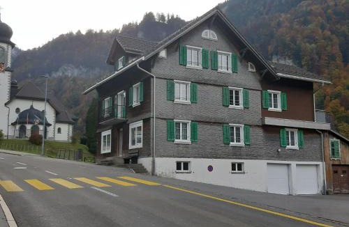 Melchtal Apartment | Apartment 3-5 Zi-Ferienwohnung by Interhome