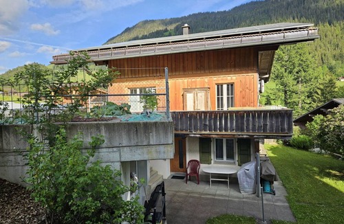 Zweisimmen Apartment | Apartment ∙ 3 bedrooms ∙ 7 guests